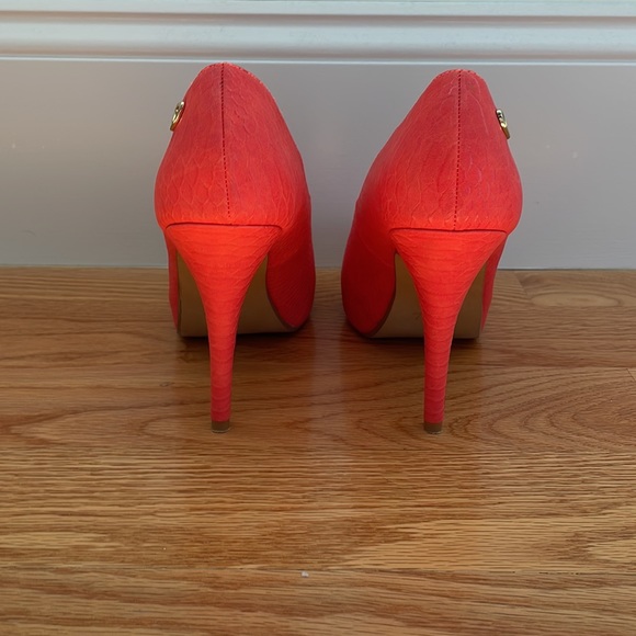 Thali Sodi Open-Tow High Heels. Size: 9 - Picture 3 of 3